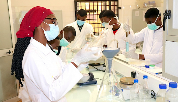 Les scientifiques de l’Université de Lomé se joignent à la riposte contre le Covid-19