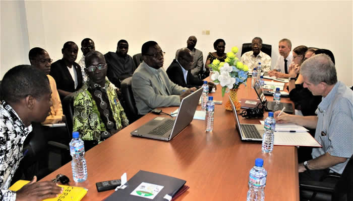 Fin à Lomé de la mission d’évaluation du programme Master du CERSA par le  HCERES