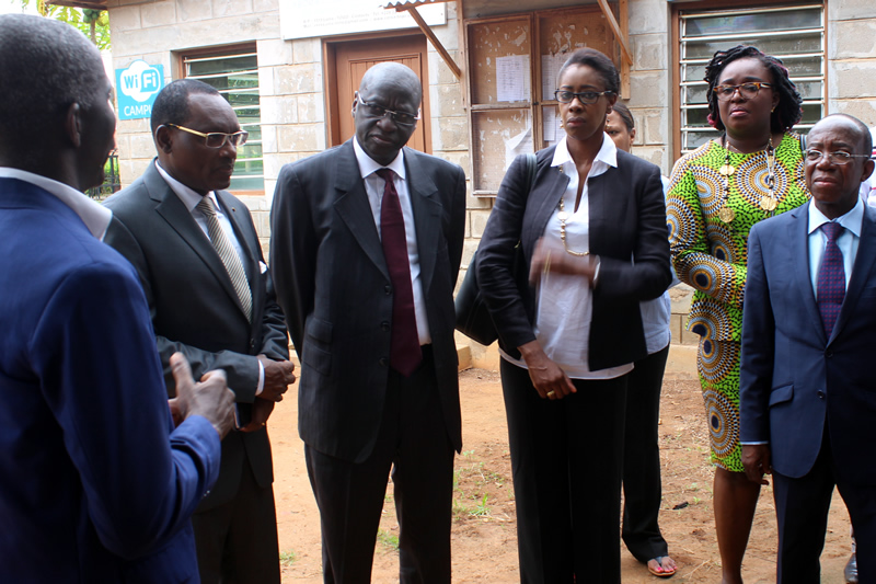 Visite du vice-Président de la Banque mondiale chargé des ressources humaines